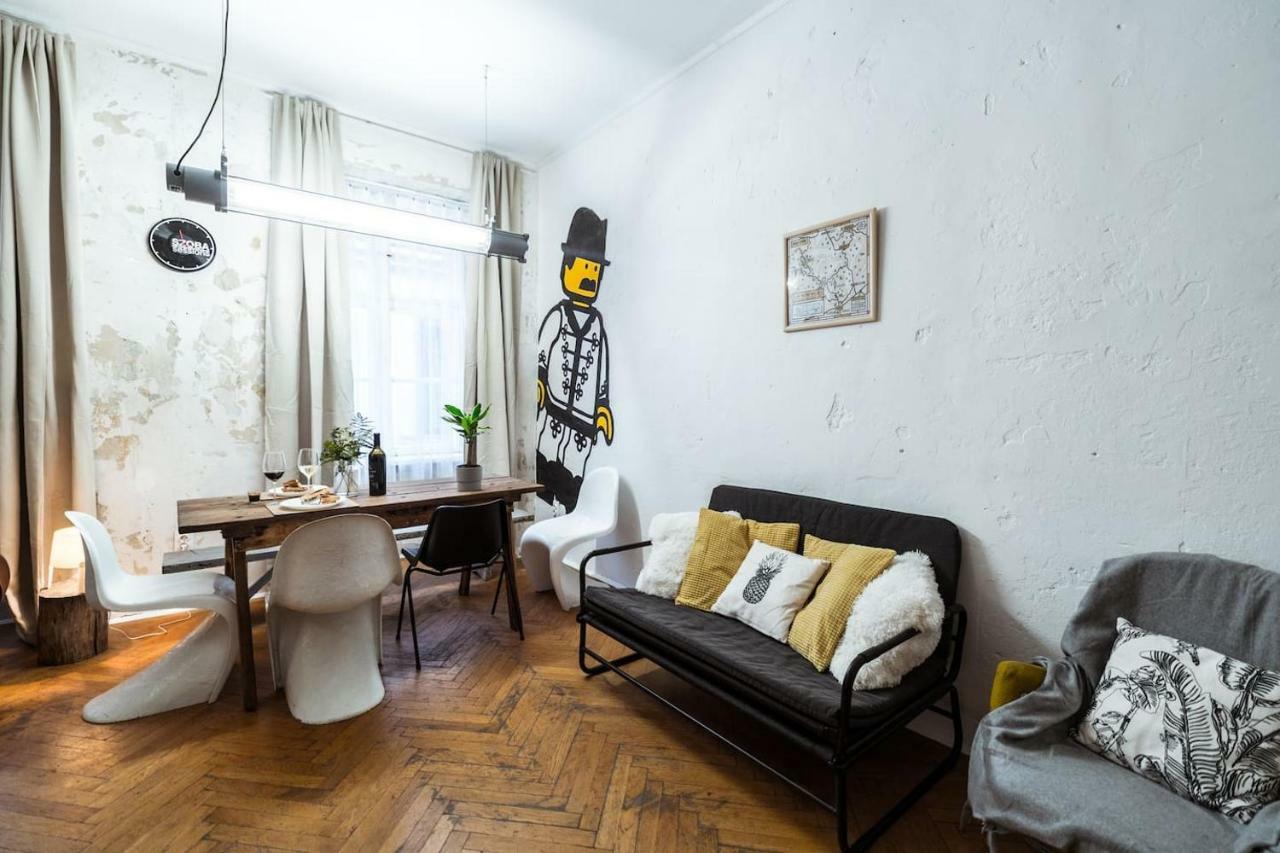 A Szoba Apartman เปตช์ ภายนอก รูปภาพ